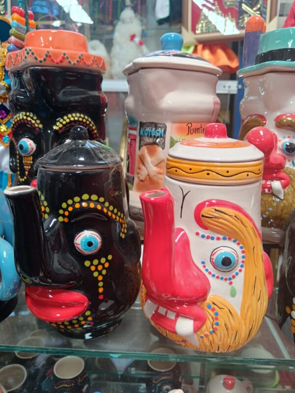 Jarros Artesanales "Corochano y Negrito de Huánuco"